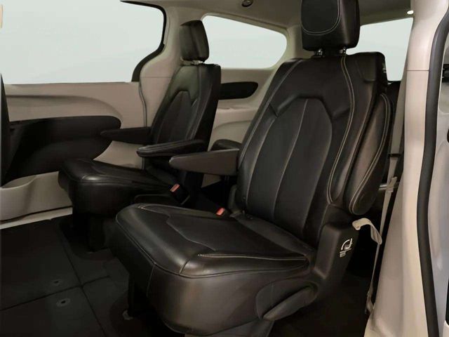 2024 Chrysler Pacifica Touring L Dallas TX