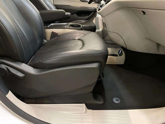 2024 Chrysler Pacifica Touring L Dallas TX