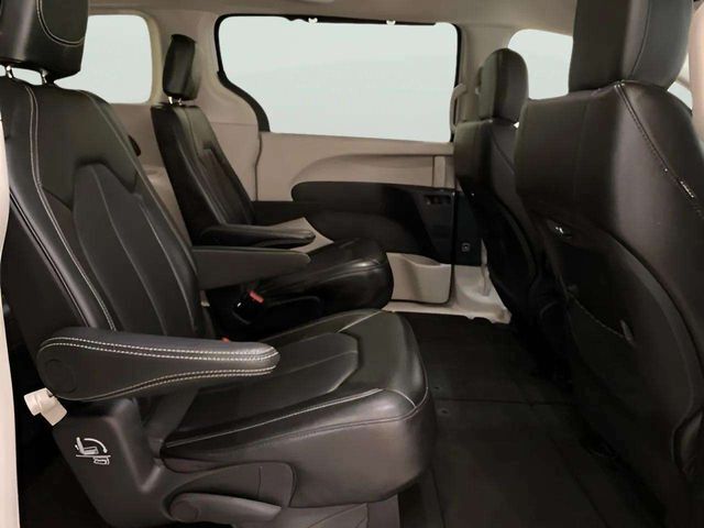 2024 Chrysler Pacifica Touring L Dallas TX