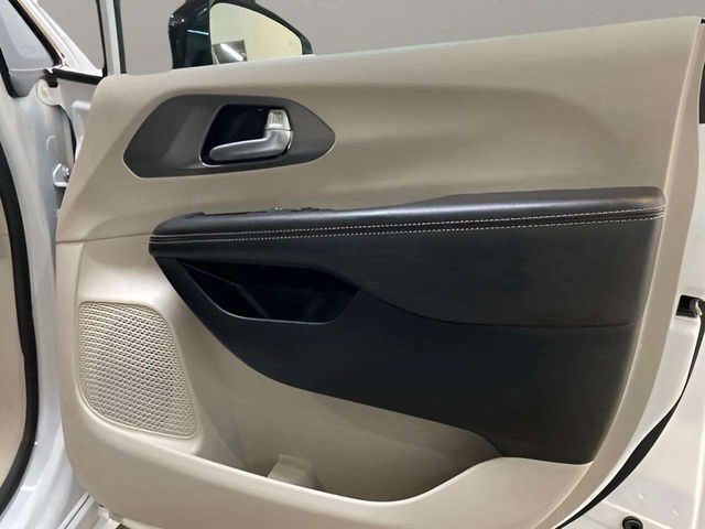 2024 Chrysler Pacifica Touring L Dallas TX