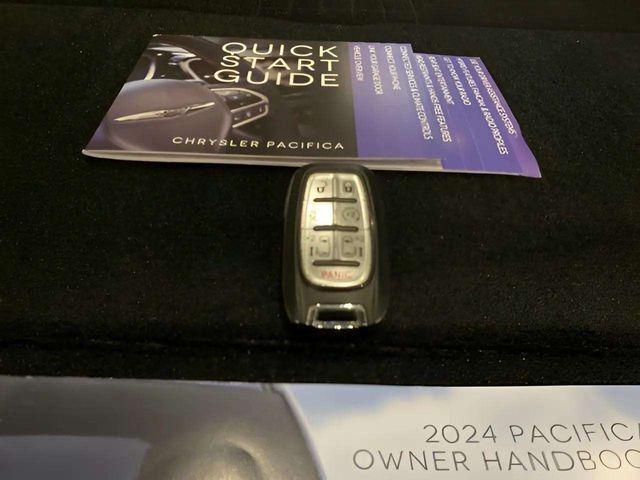 2024 Chrysler Pacifica Touring L Dallas TX