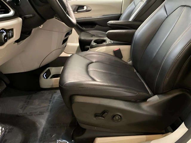 2024 Chrysler Pacifica Touring L Dallas TX