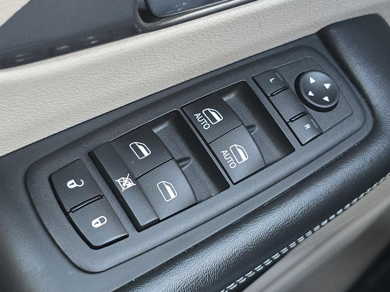 2024 Chrysler Pacifica Touring L Dalton GA