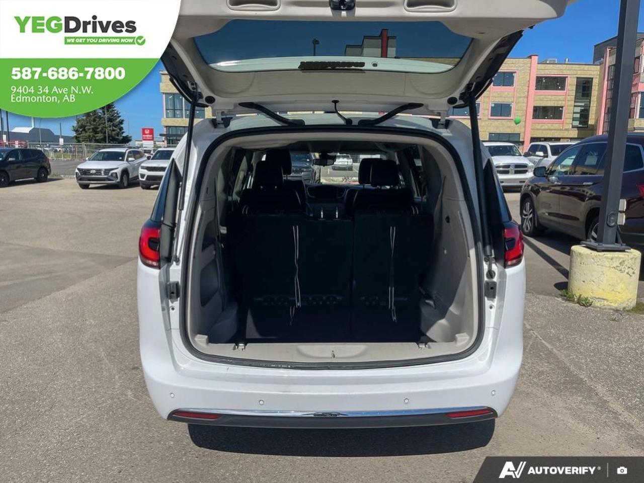 2024 Chrysler Pacifica Touring-L Edmonton AB