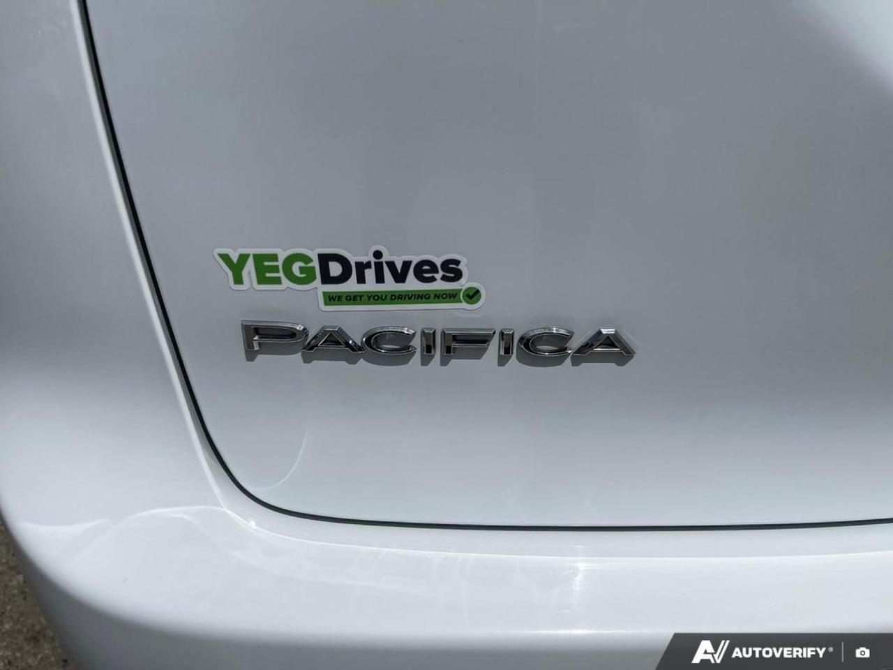 2024 Chrysler Pacifica Touring-L Edmonton AB
