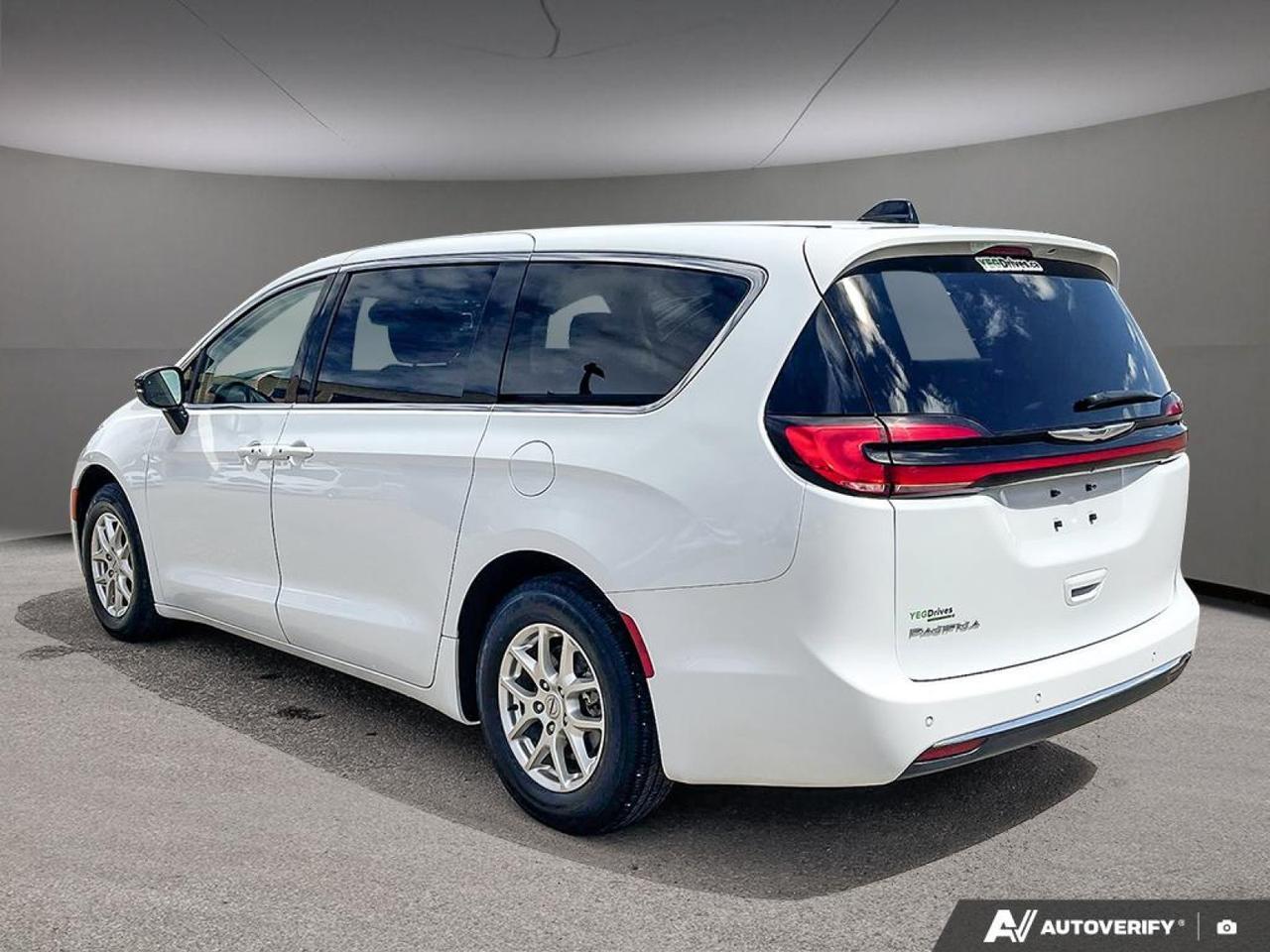 2024 Chrysler Pacifica Touring-L Edmonton AB