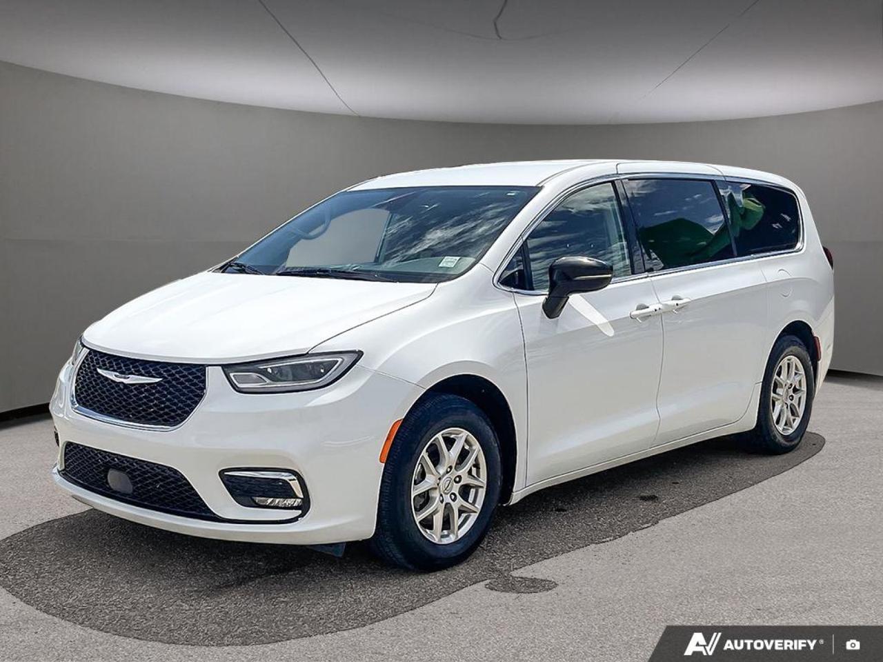 2024 Chrysler Pacifica Touring-L