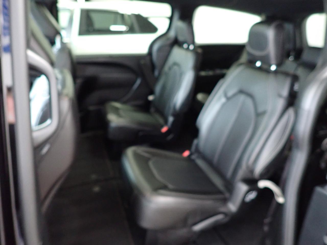 2024 Chrysler Pacifica Touring-L FWD LEATHER Listowel ON