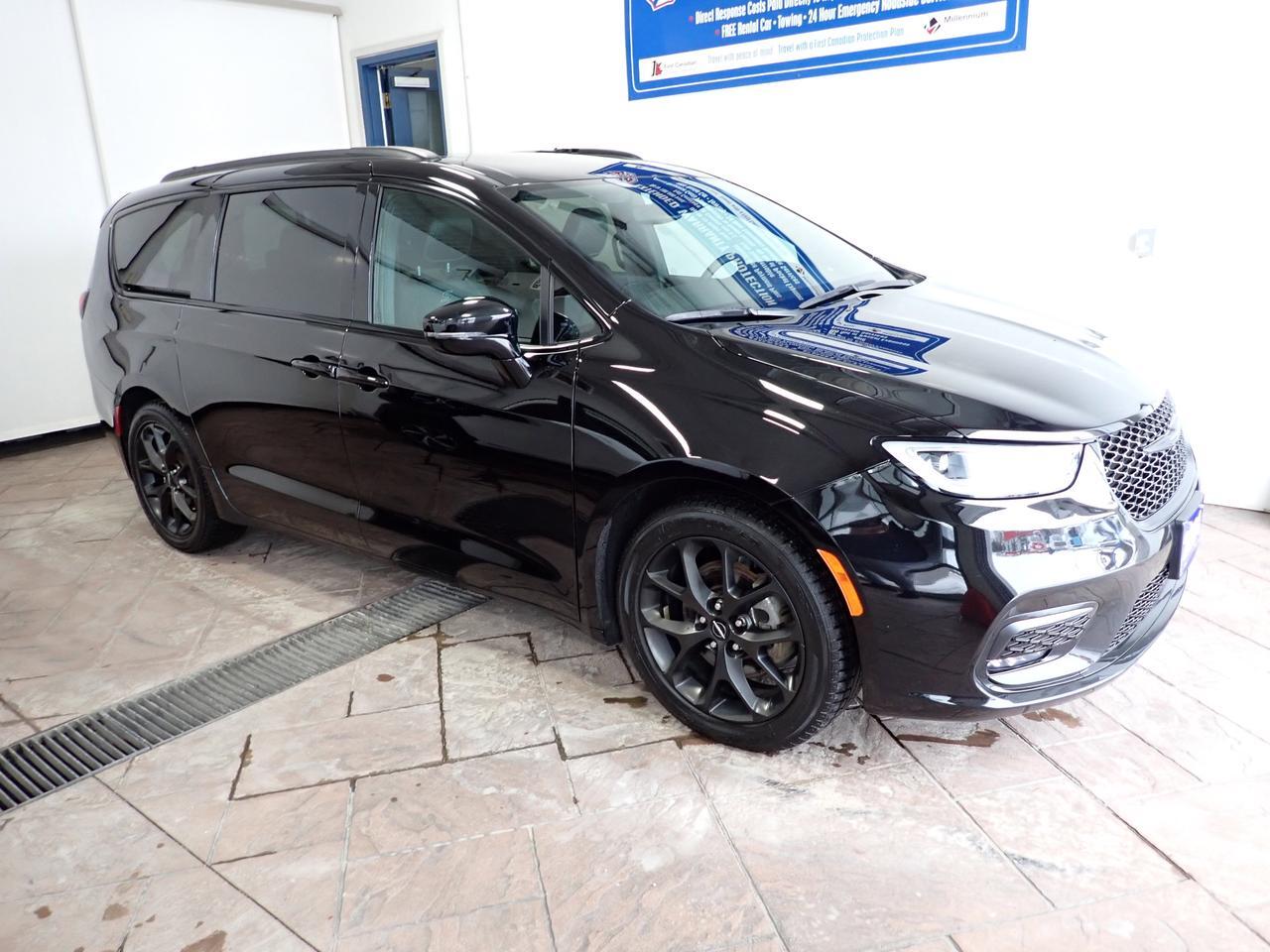 2024 Chrysler Pacifica Touring-L FWD LEATHER