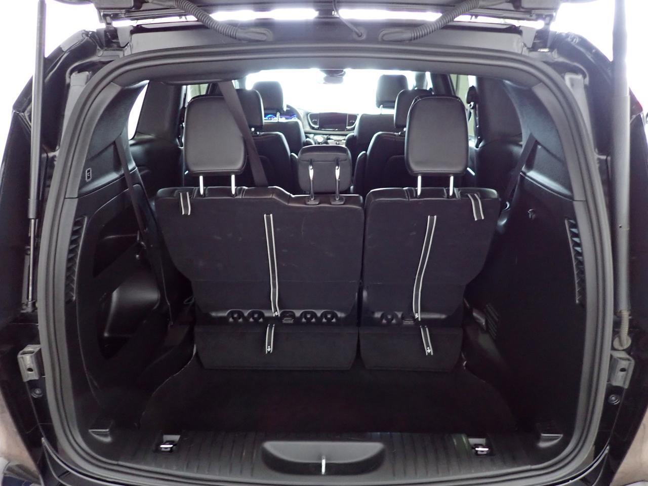 2024 Chrysler Pacifica Touring-L FWD LEATHER Listowel ON