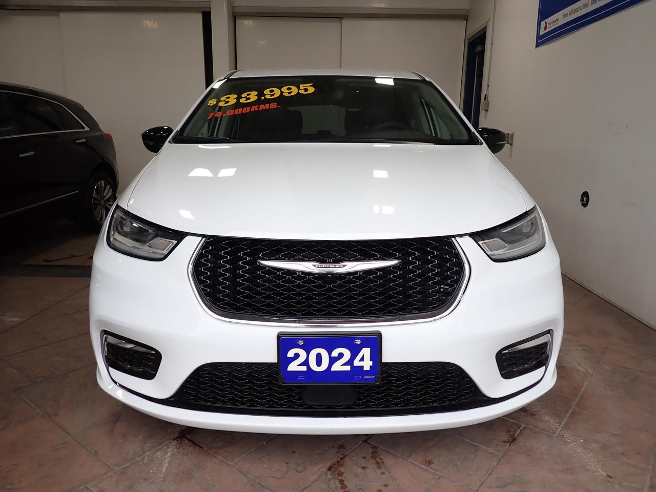 2024 Chrysler Pacifica Touring-L FWD Listowel ON