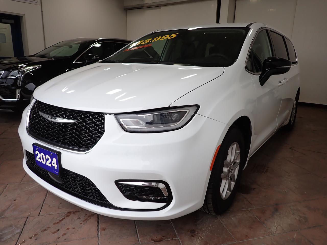 2024 Chrysler Pacifica Touring-L FWD