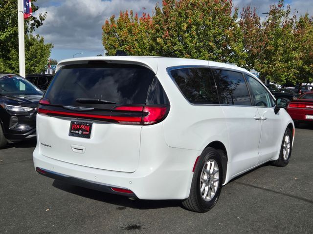 2024 Chrysler Pacifica Touring L Folsom CA