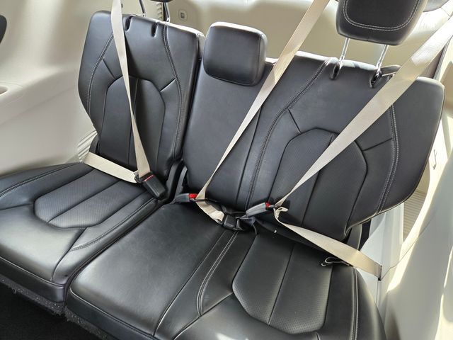 2024 Chrysler Pacifica Touring L Folsom CA
