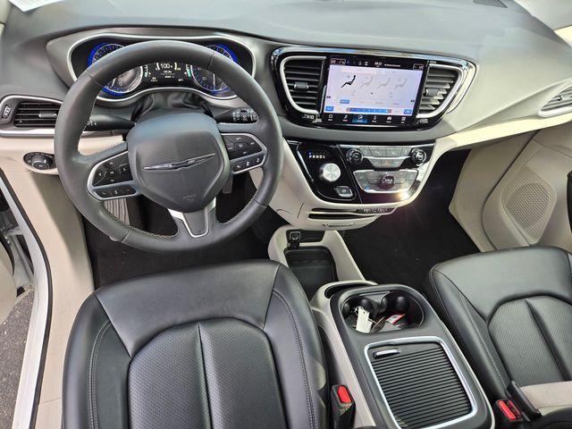 2024 Chrysler Pacifica Touring L Folsom CA