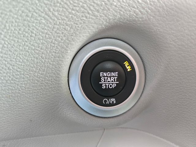 2024 Chrysler Pacifica Touring L Folsom CA