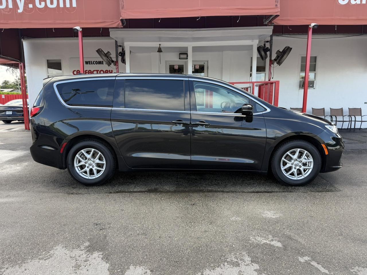 2024 Chrysler Pacifica Touring L Hollywood FL