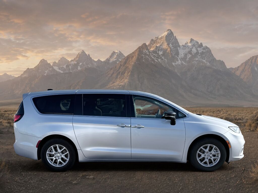 2024 Chrysler Pacifica Touring L Idaho Falls ID