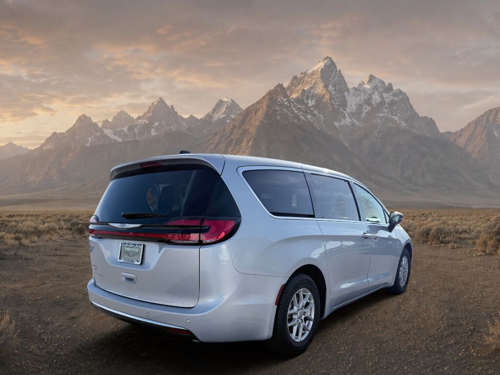 2024 Chrysler Pacifica Touring L Idaho Falls ID