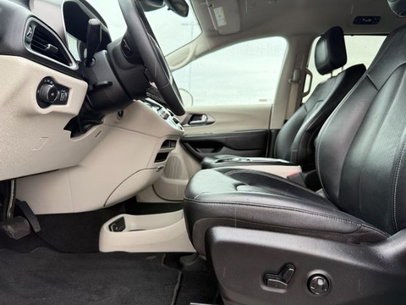 2024 Chrysler Pacifica Touring L Idaho Falls ID