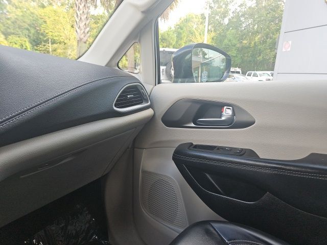 2024 Chrysler Pacifica Touring L Jacksonville FL