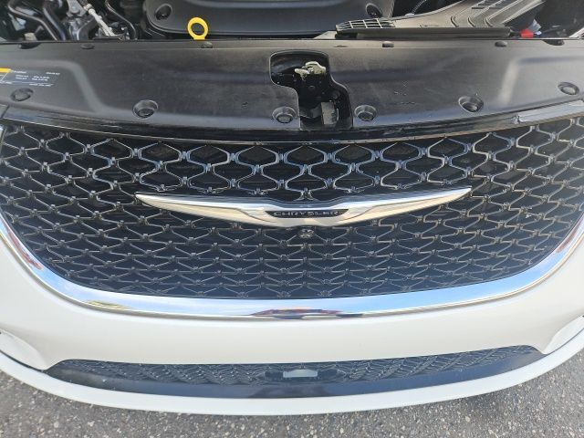 2024 Chrysler Pacifica Touring L Jacksonville FL