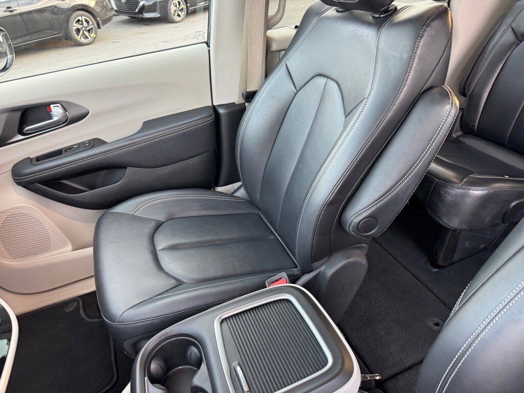 2024 Chrysler Pacifica Touring L Johnson City TN