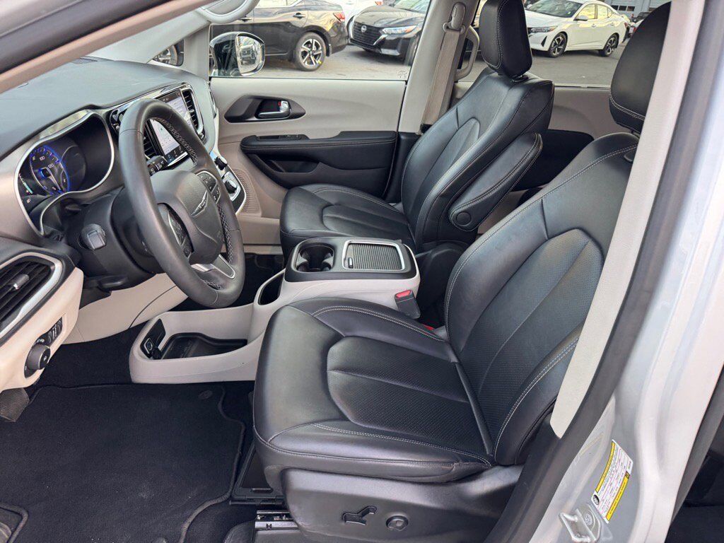 2024 Chrysler Pacifica Touring L Johnson City TN