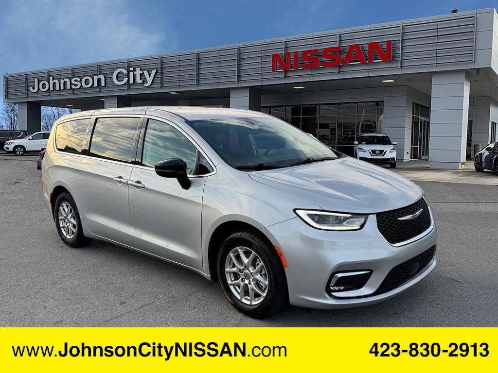 2024 Chrysler Pacifica Touring L Johnson City TN