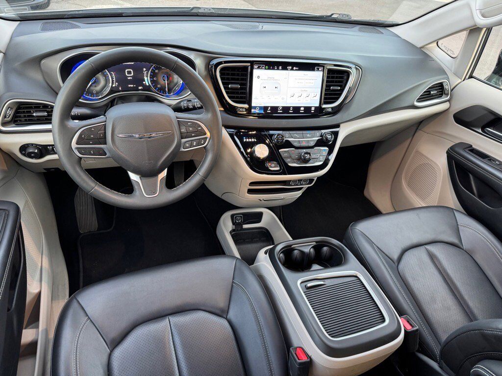 2024 Chrysler Pacifica Touring L Johnson City TN