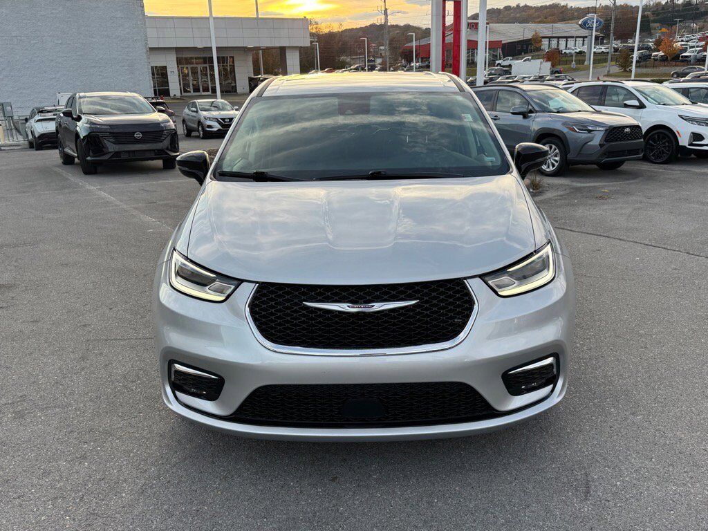 2024 Chrysler Pacifica Touring L Johnson City TN