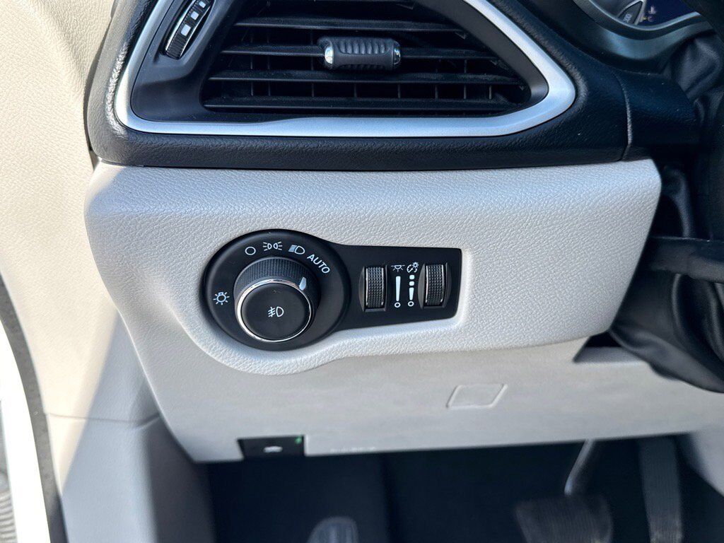 2024 Chrysler Pacifica Touring L Johnson City TN