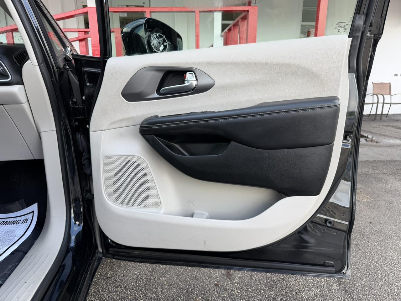 2024 Chrysler Pacifica Touring L Hollywood FL