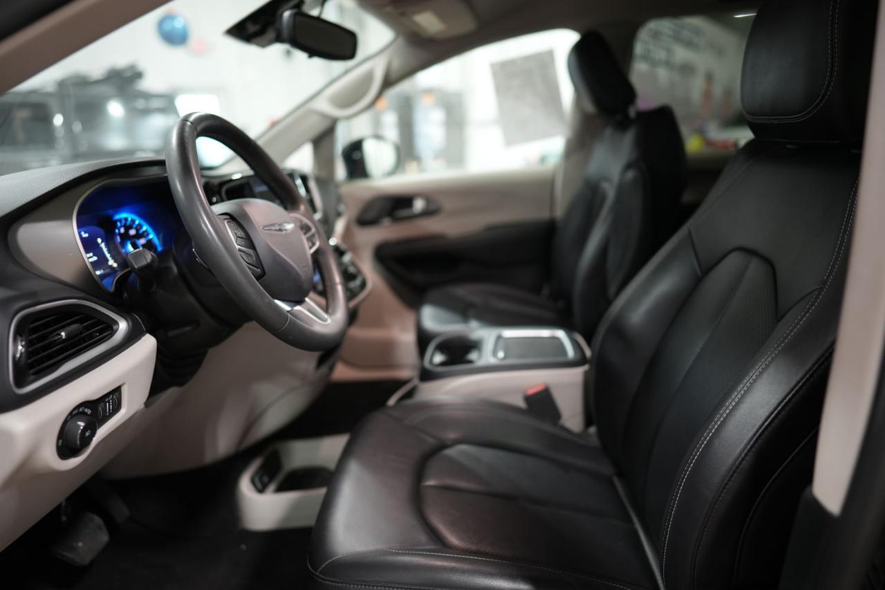 2024 Chrysler Pacifica Touring L Miami FL