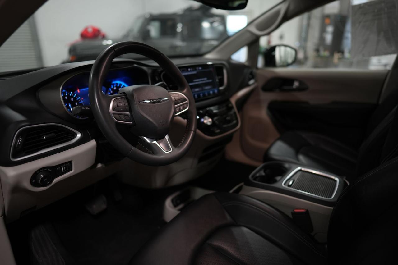 2024 Chrysler Pacifica Touring L Miami FL