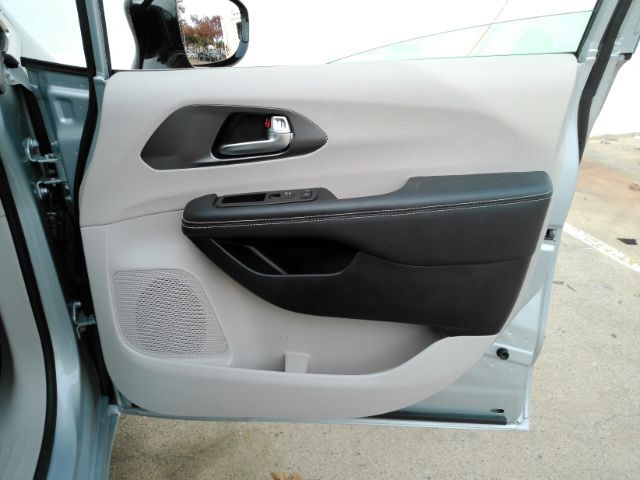 2024 Chrysler Pacifica Touring L Plano TX