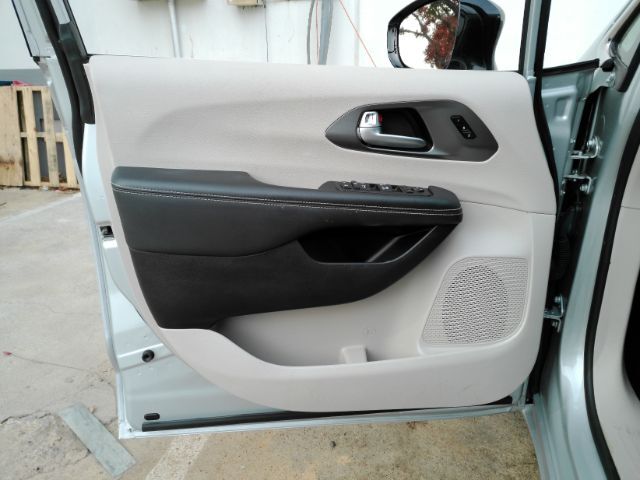 2024 Chrysler Pacifica Touring L Plano TX