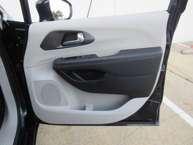 2024 Chrysler Pacifica Touring L Plano TX