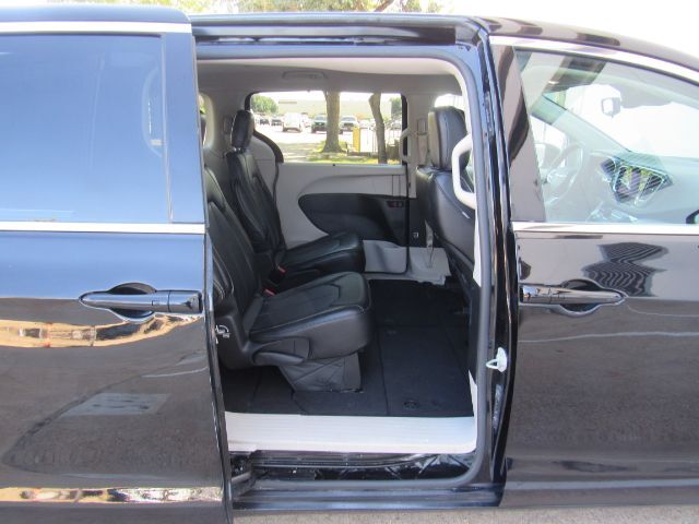 2024 Chrysler Pacifica Touring L Plano TX