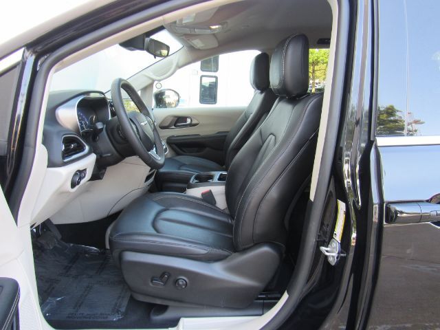 2024 Chrysler Pacifica Touring L Plano TX