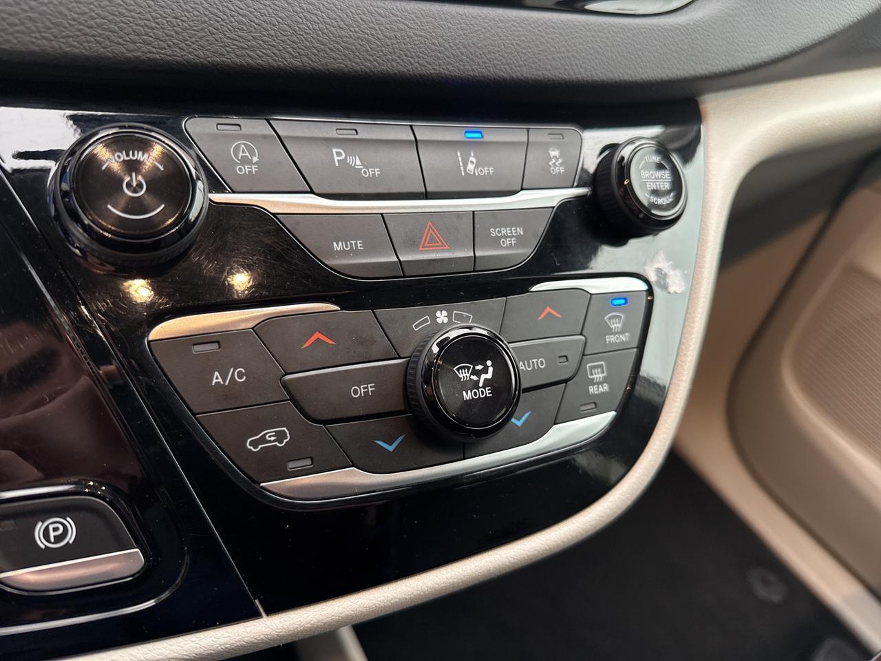 2024 Chrysler Pacifica Touring L Bend OR