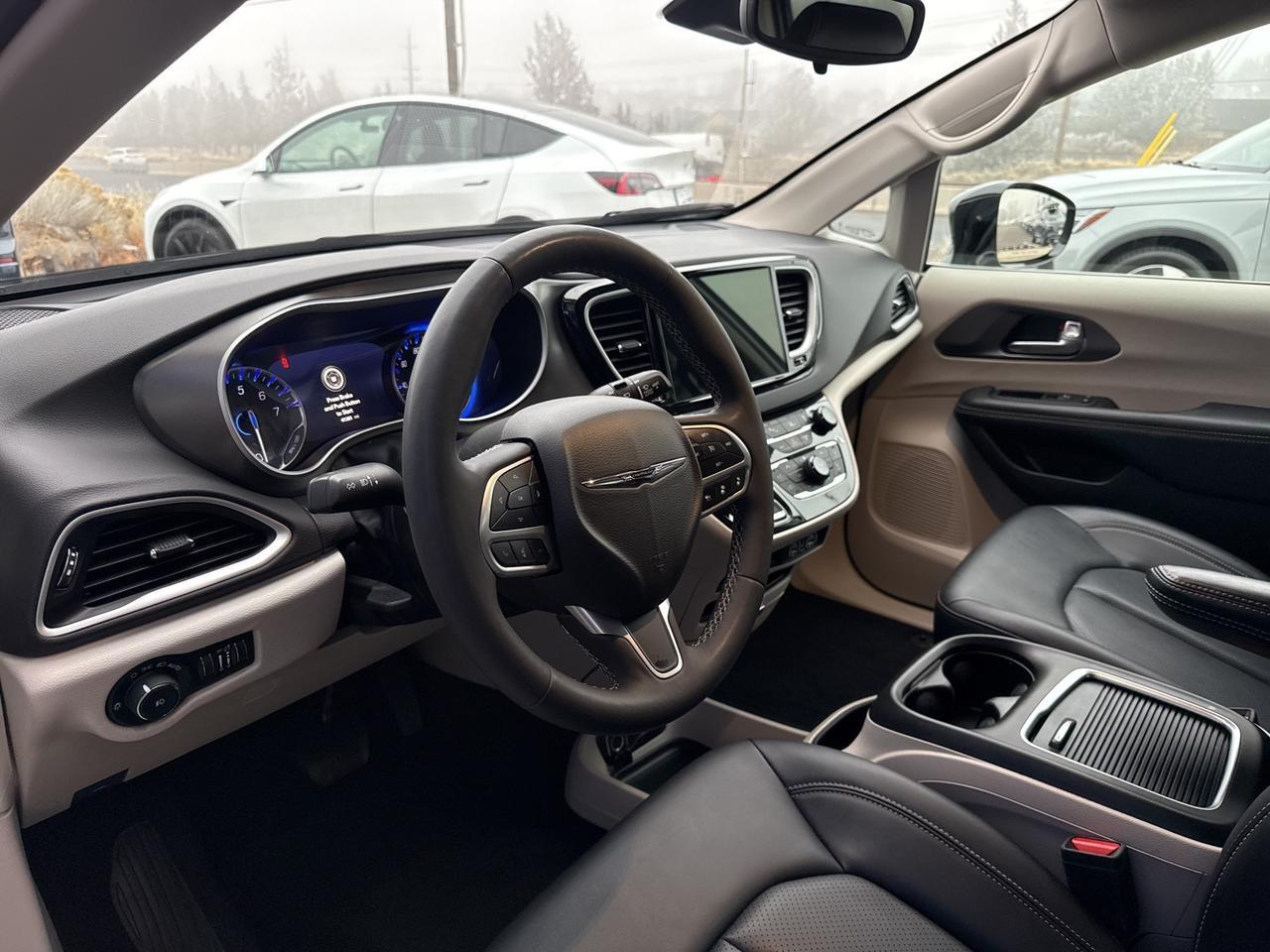 2024 Chrysler Pacifica Touring L Bend OR