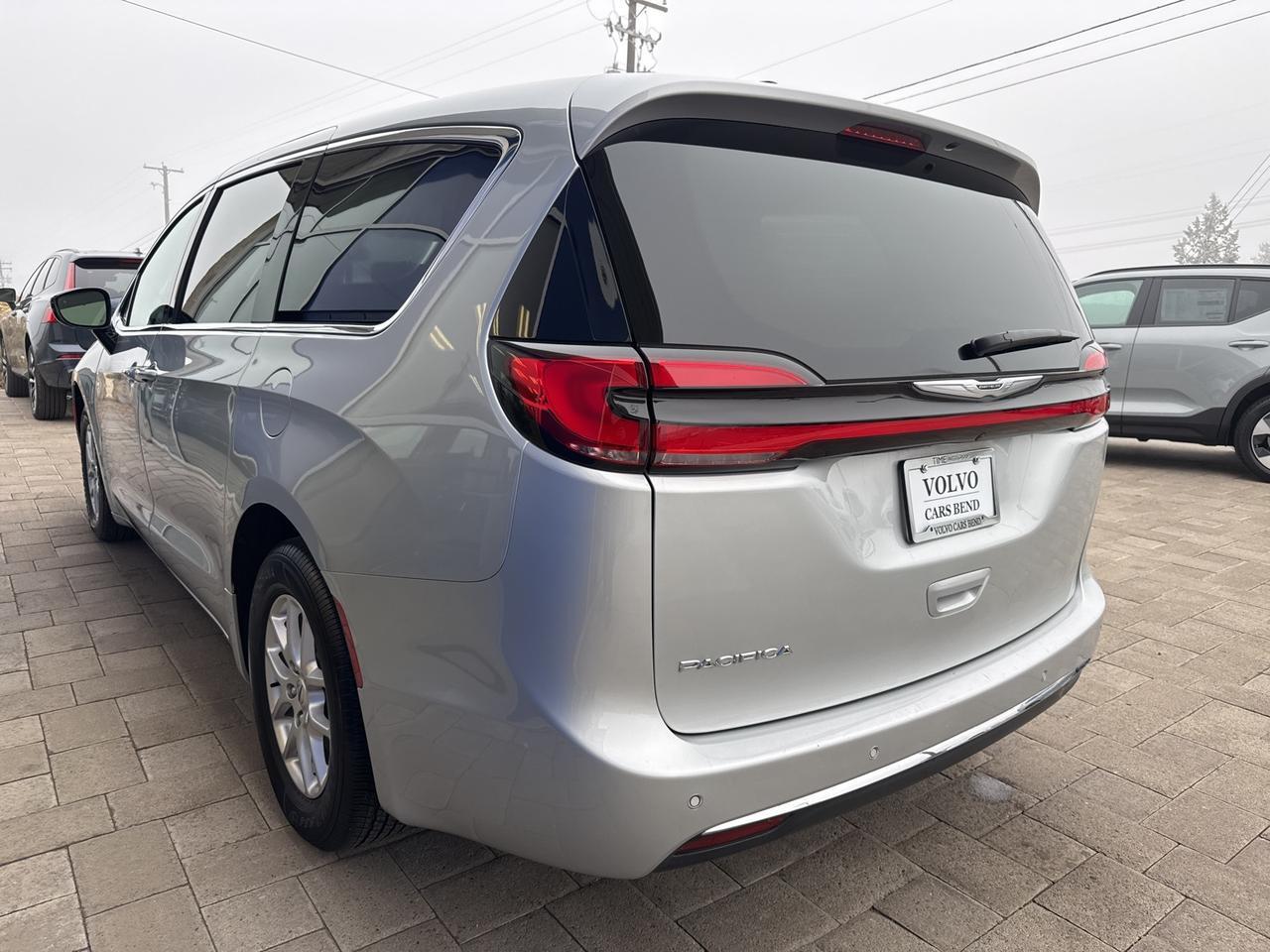 2024 Chrysler Pacifica Touring L Bend OR