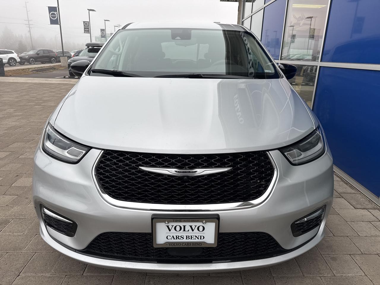 2024 Chrysler Pacifica Touring L Bend OR