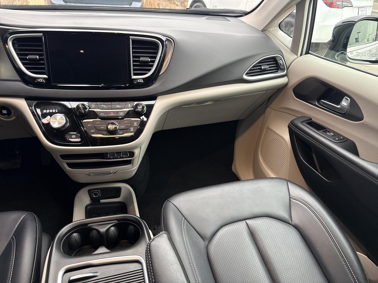 2024 Chrysler Pacifica Touring L Bend OR