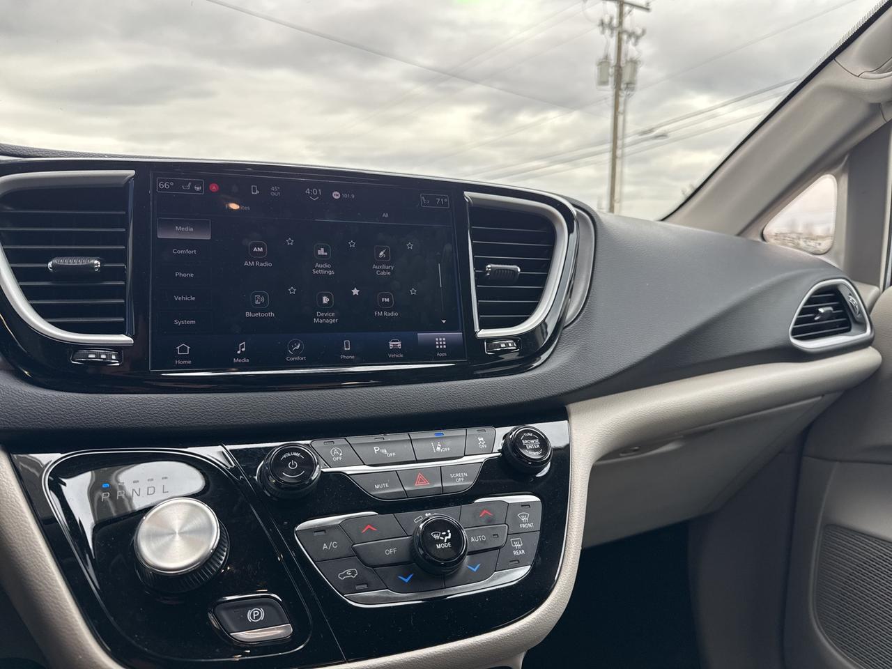 2024 Chrysler Pacifica Touring L Bend OR