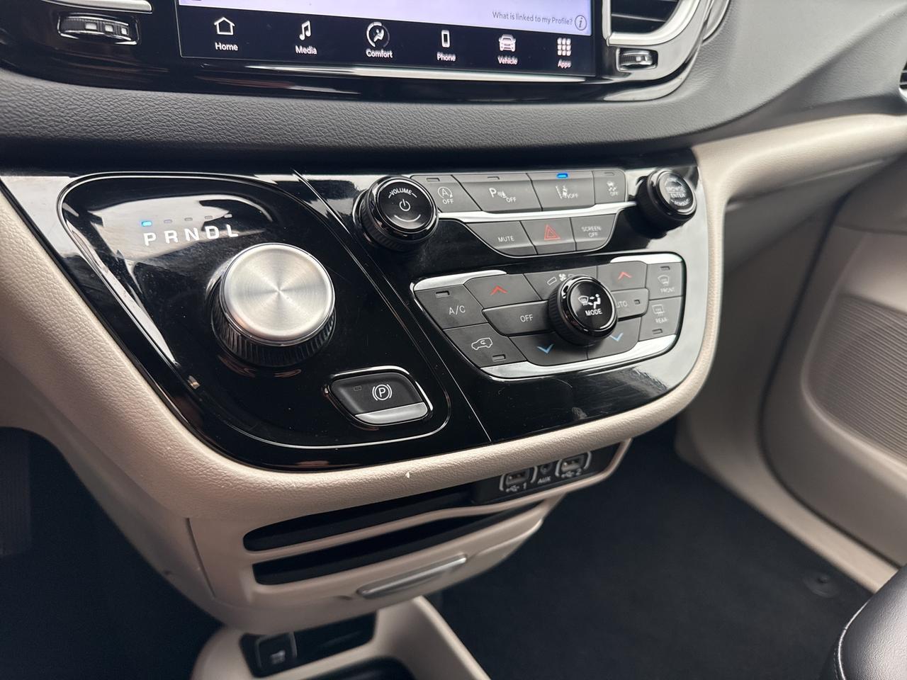 2024 Chrysler Pacifica Touring L Bend OR