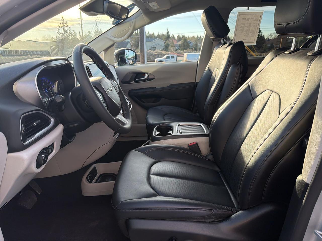 2024 Chrysler Pacifica Touring L Bend OR