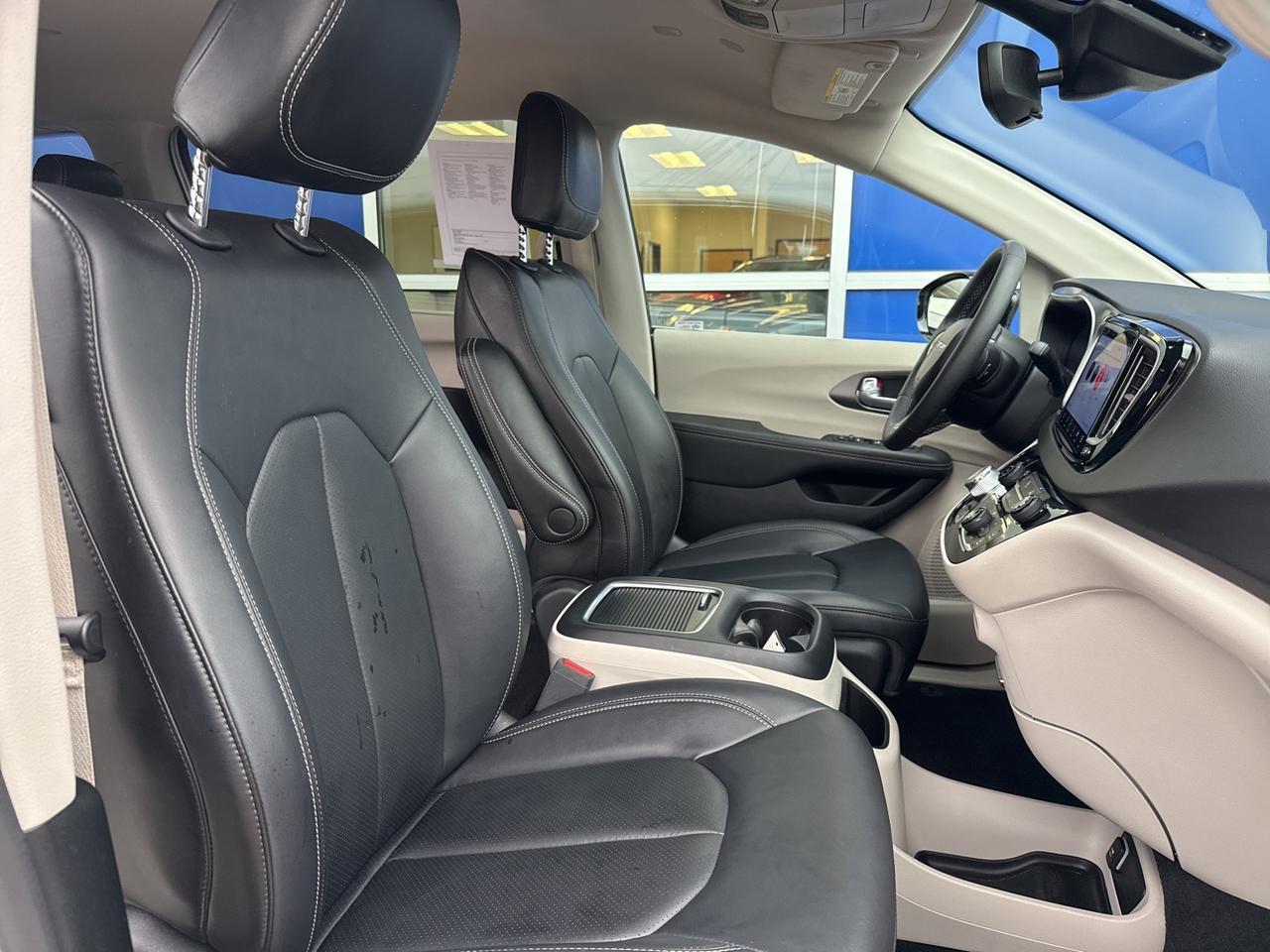 2024 Chrysler Pacifica Touring L Bend OR