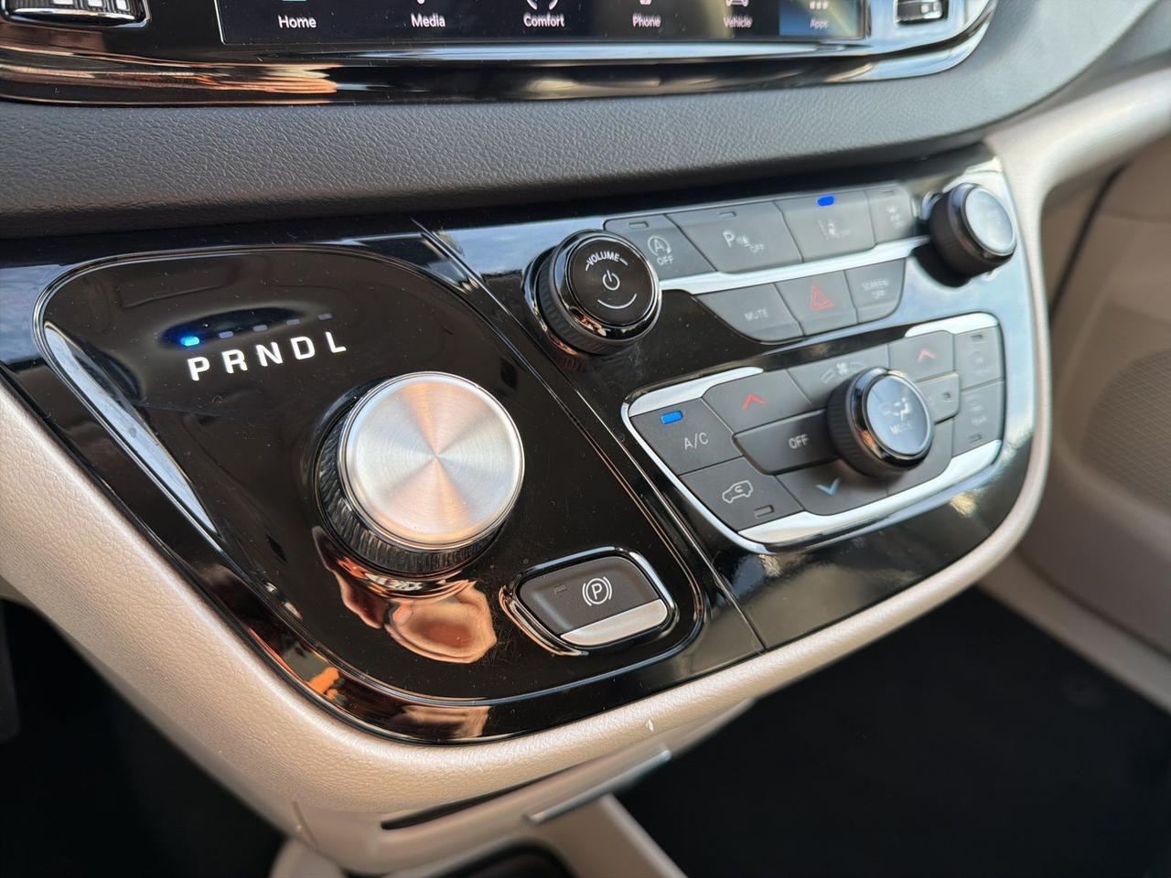 2024 Chrysler Pacifica Touring L Bend OR